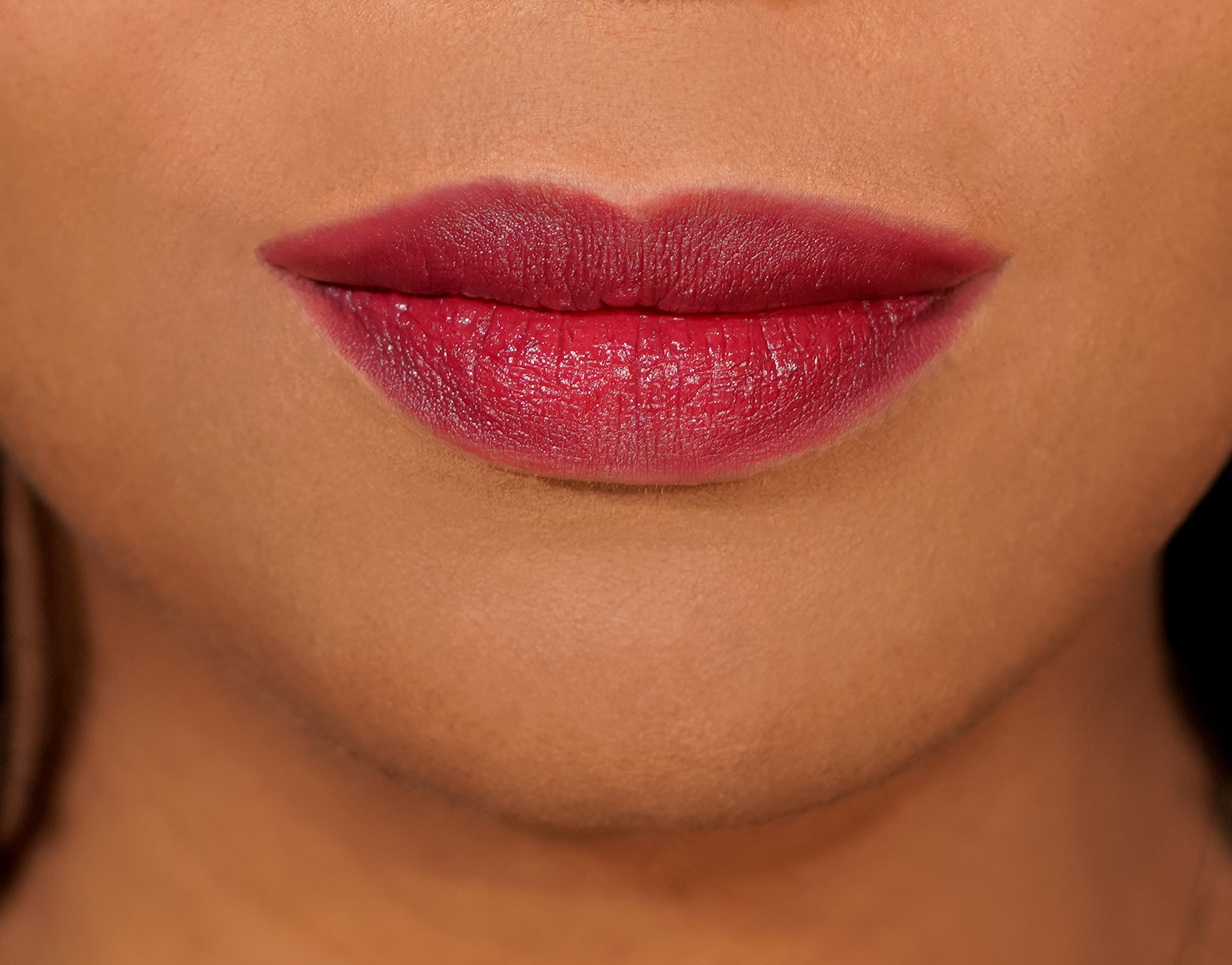 LIP SHINE LIPSTICK - VOLUPTUOUS